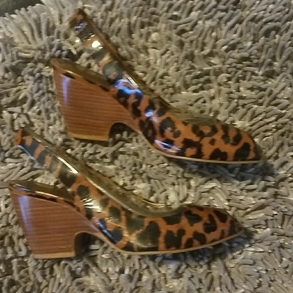 💋3 for $24💋
🐆LEOPARD Peep-Toe Sandle Heels - Picture 4 of 6